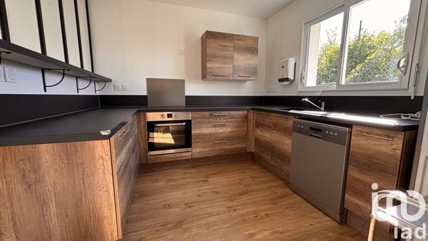 Maison 4 pièces de 118 m² à Saint-Caprais-de-Bordeaux (33880)