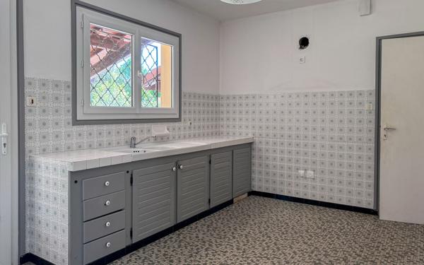 Maison à vendre    4 pièces • 94 m2 Saint-Vincent-de-Tyrosse