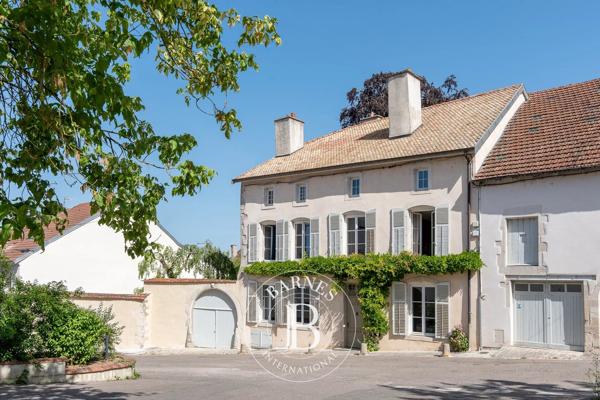 Neufchâteau, Maison  338 m² à vendre