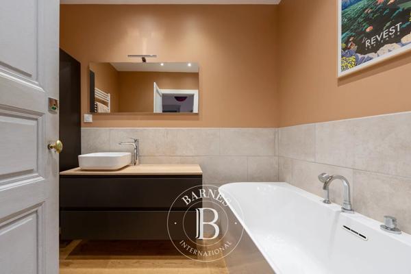 Neufchâteau, Maison  338 m² à vendre