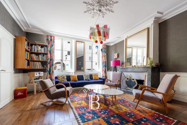 Neufchâteau, Maison  338 m² à vendre