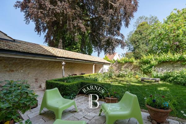 Neufchâteau, Maison  338 m² à vendre