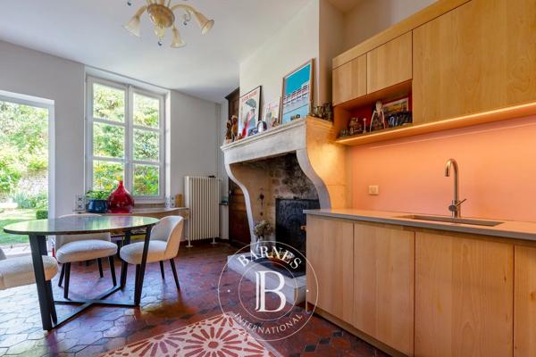 Neufchâteau, Maison  338 m² à vendre