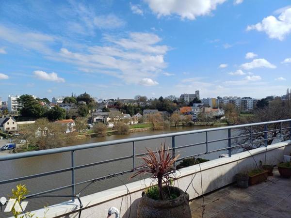 À VENDRE à NANTES  – Spacieux Appt T5 avec Terrasses avec 3 garages "vue dégagée sur l'Erdre" 
