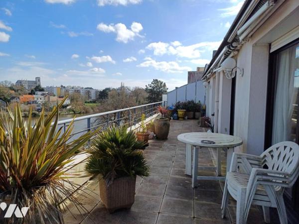 À VENDRE à NANTES  – Spacieux Appt T5 avec Terrasses avec 3 garages "vue dégagée sur l'Erdre" 