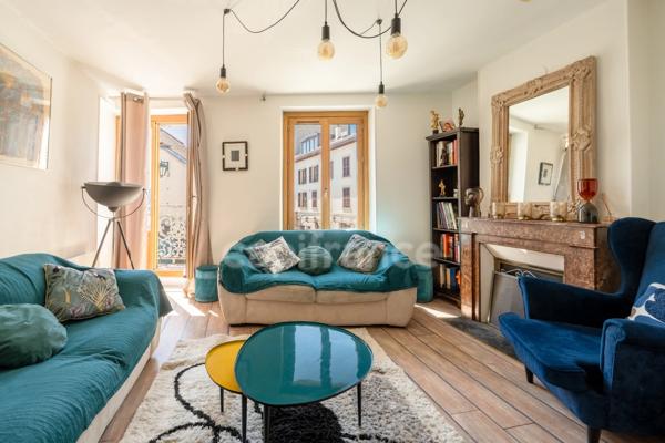 Maison à vendre 4 pièces GEX (01) - 97m2 (au sol) avec balconnet et cave (14m2)