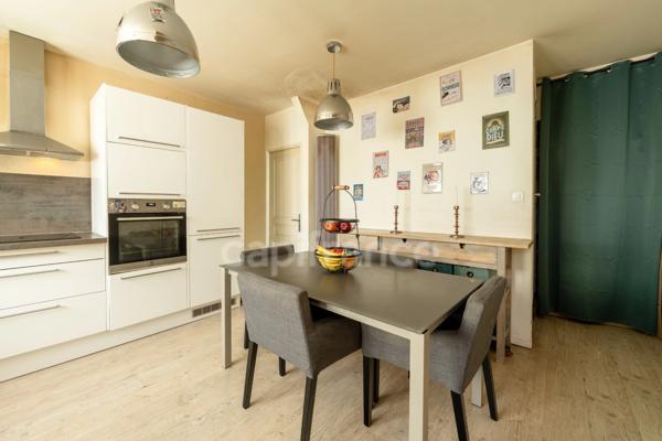 Maison à vendre 4 pièces GEX (01) - 97m2 (au sol) avec balconnet et cave (14m2)
