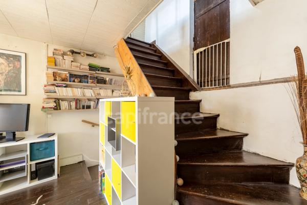 Maison à vendre 4 pièces GEX (01) - 97m2 (au sol) avec balconnet et cave (14m2)