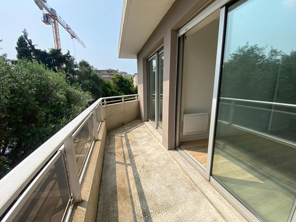 Appartement Mougins 3 pièce(s) 61.80 m2