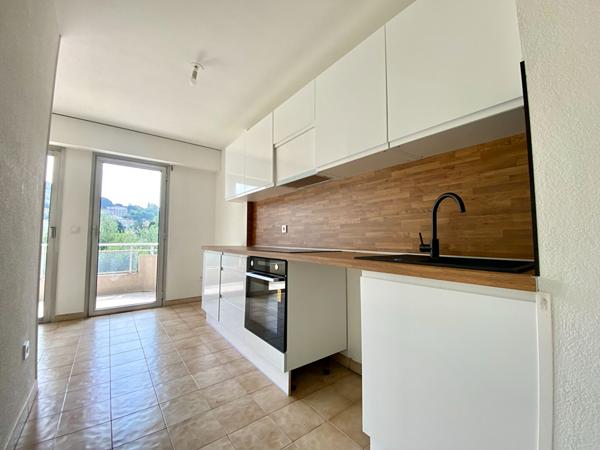 Appartement Mougins 3 pièce(s) 61.80 m2
