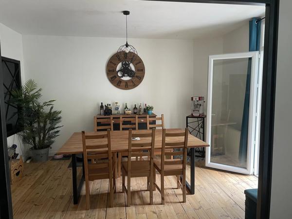 Aveyron, maison de deux appartements