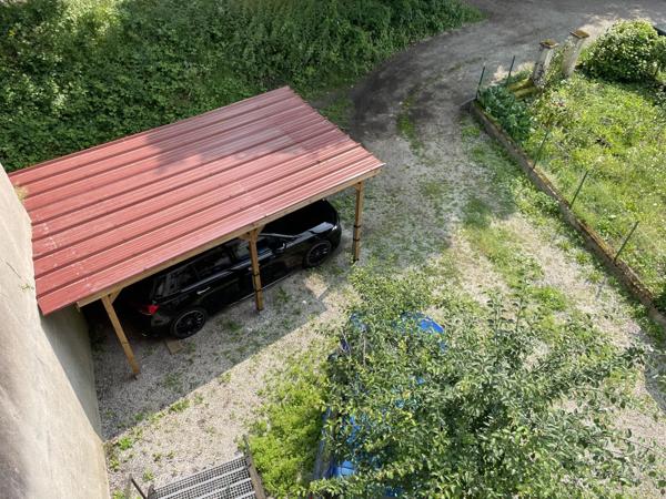Aveyron, maison de deux appartements