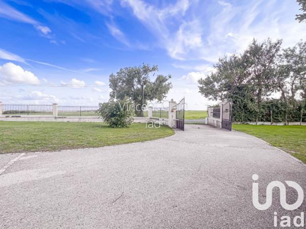 Maison à vendre 6 pièces 175 m² Fontaine-Chalendray