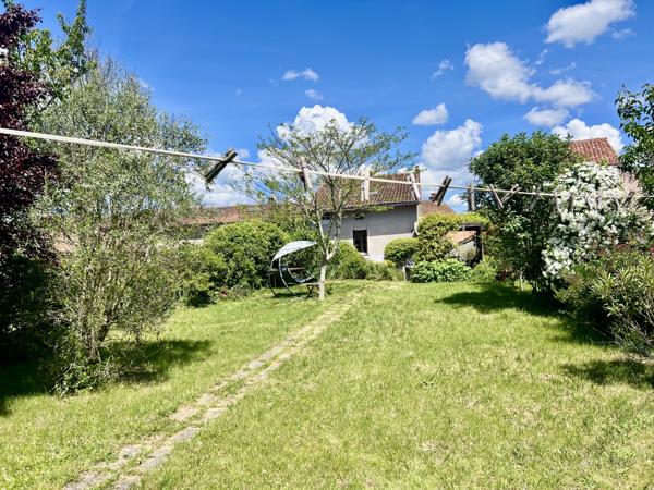 Maison à vendre à Bussière-Badil (24360) - Dordogne