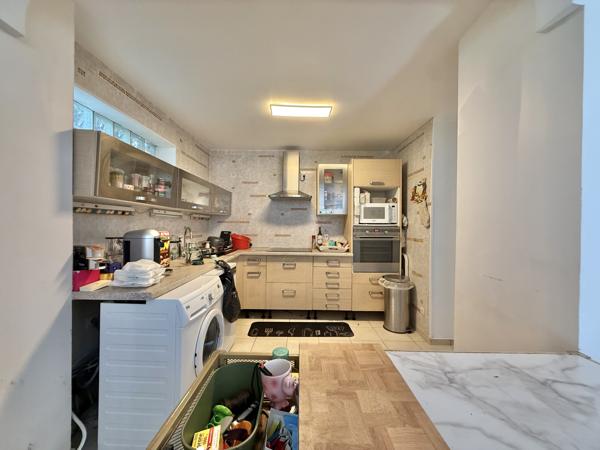 Maison
         5 pièces
        - 100 m² Exclusivité 500 000 € *