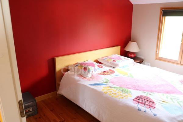 Maison à vendre 7 pièces QUIMPER (29) Ossature bois, panneaux solaires sur 12530 m2 de terrain