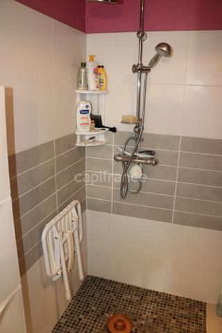 Maison à vendre 7 pièces QUIMPER (29) Ossature bois, panneaux solaires sur 12530 m2 de terrain