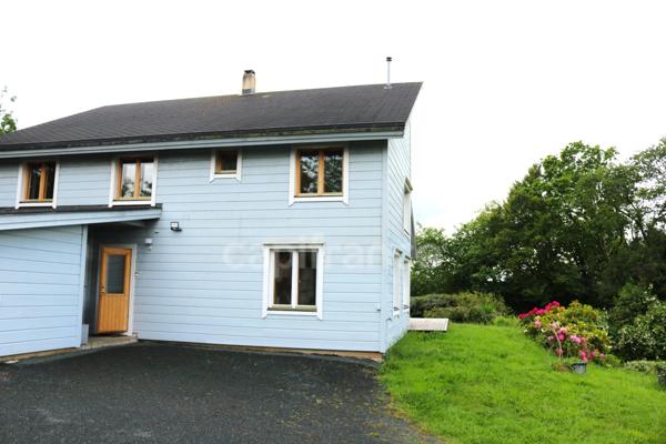 Maison à vendre 7 pièces QUIMPER (29) Ossature bois, panneaux solaires sur 12530 m2 de terrain