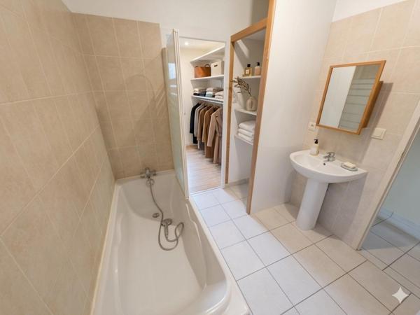 Maison familiale 3 chambres avec bel extérieur