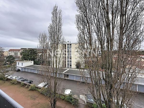 Appartement 4 pièces 2 chambre avec une cave - 69500 BRON