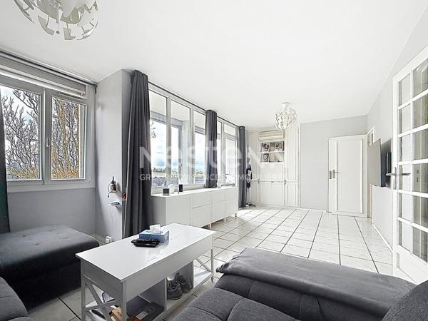 Appartement 4 pièces 2 chambre avec une cave - 69500 BRON