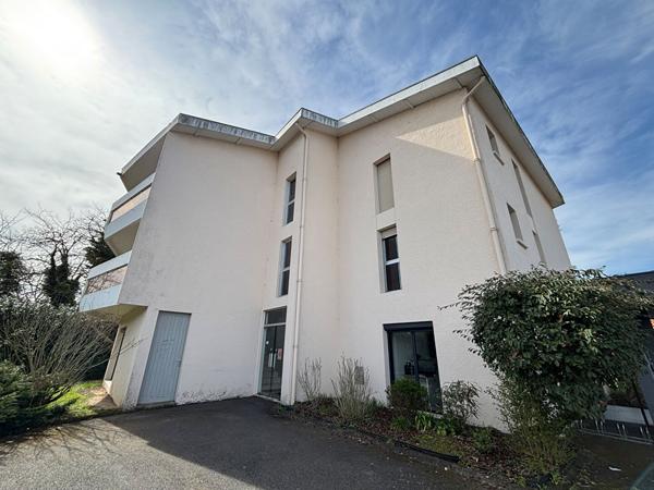 Immeuble à vendre Saint Pierre du Mont investissement locatif investisseurs 8 appartements T1 loués
