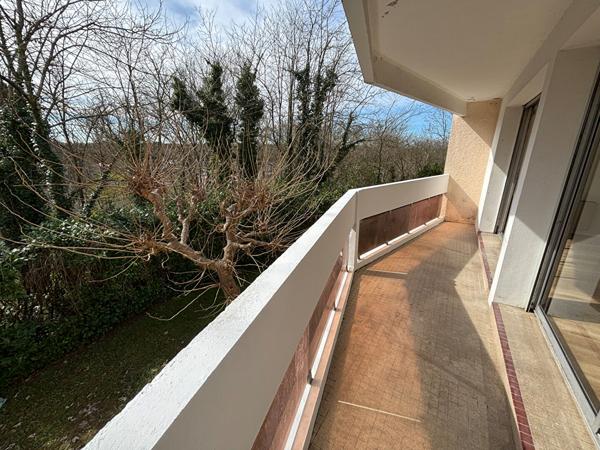 Immeuble à vendre Saint Pierre du Mont investissement locatif investisseurs 8 appartements T1 loués