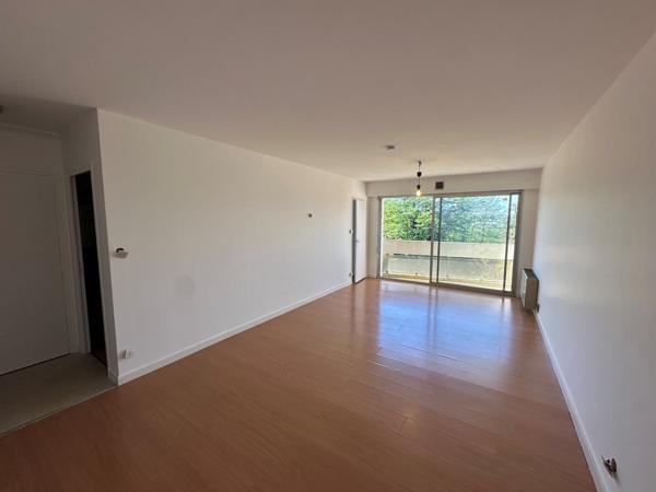 Immeuble à vendre Saint Pierre du Mont investissement locatif investisseurs 8 appartements T1 loués