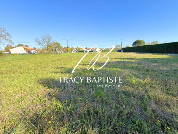 Terrain plat à bâtir de 1 701 m2 au calme, à 30min de Toulouse