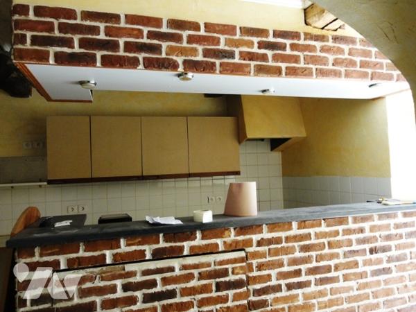CHEZY SUR MARNE - Maison à rénover d'environ 78 m² avec 4 pièces : séjour, 2 chambres, pièce.