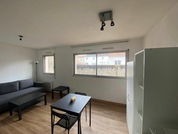 Appartement à louer    1 pièce • 24,14 m2    Agen