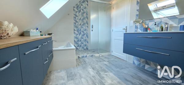 Maison à vendre 7 pièces 148,25 m² Notre-Dame-d'Oé