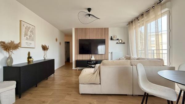 Appartement 3 pièces de 65.15m2- CORBEIL-ESSONNES (91100)