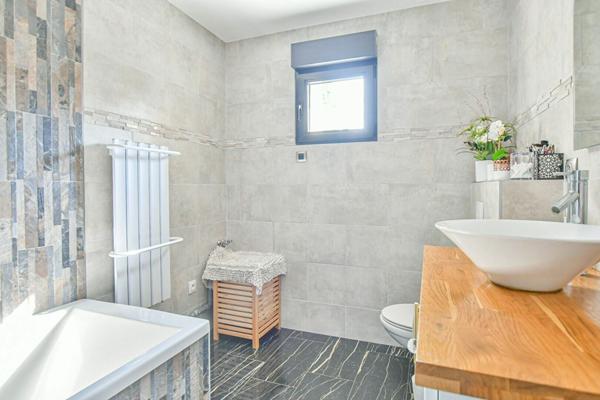 Maison à vendre    5 pièces •  Boissy-Saint-Léger