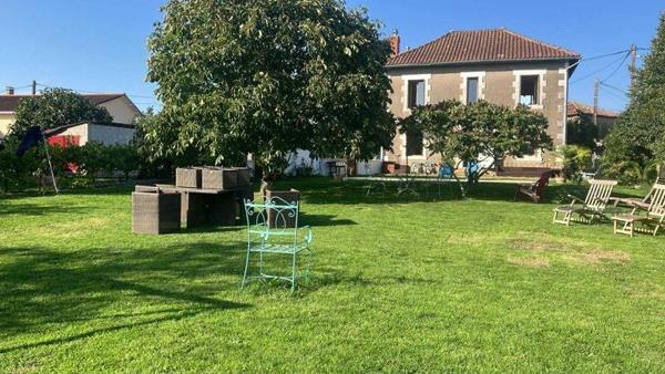 Maison à vendre |  Pleuville |  5 pièces | 121 m²