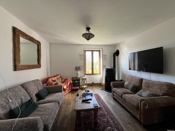 Maison à vendre |  Pleuville |  5 pièces | 121 m²