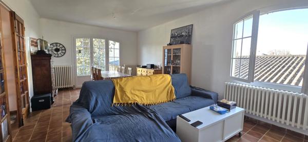 Orange (84100) Orange: Duplex T5 de 159m² vendu loué avec parking et espace jardin