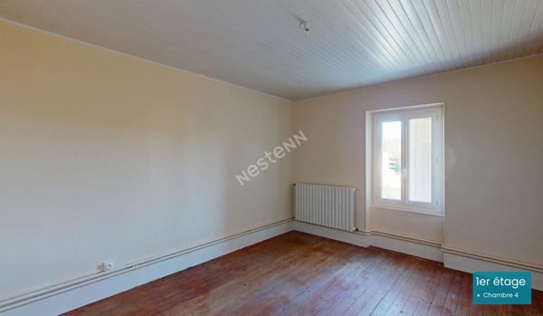 Maison situé au sud de louhans et ses 157 arcades proche de L'autoroute A6 et A39