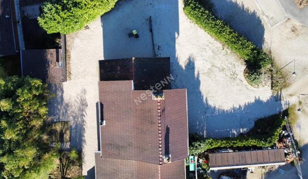 Maison situé au sud de louhans et ses 157 arcades proche de L'autoroute A6 et A39