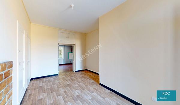 Maison situé au sud de louhans et ses 157 arcades proche de L'autoroute A6 et A39