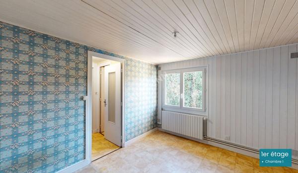 Maison situé au sud de louhans et ses 157 arcades proche de L'autoroute A6 et A39