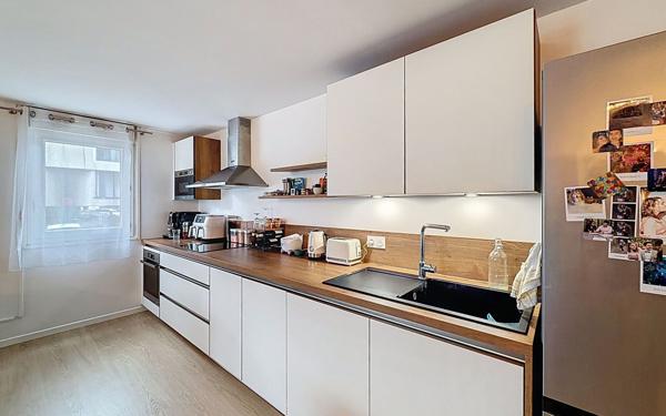 Appartement à vendre    3 pièces • 67,56 m2 Guyancourt