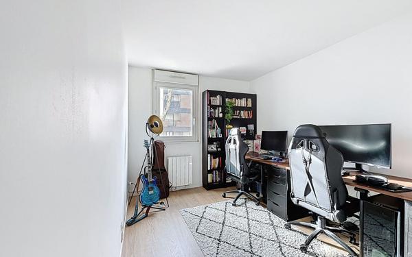 Appartement à vendre    3 pièces • 67,56 m2 Guyancourt