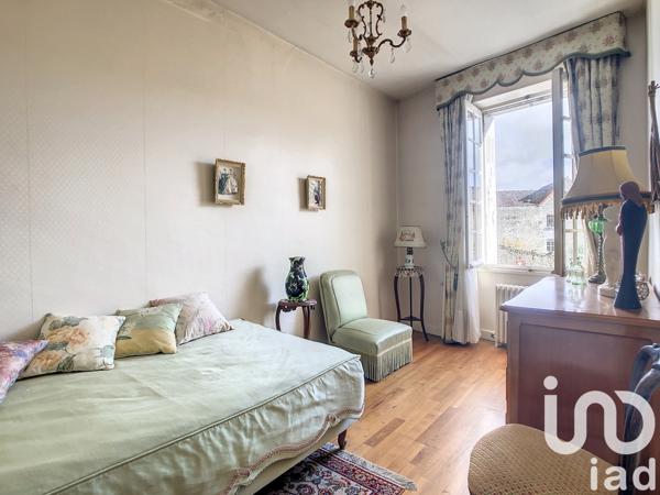 Maison à vendre 10 pièces 259 m² Villefagnan