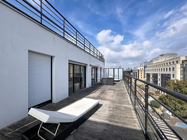 Duplex 5 pièces à vendre à Suresnes - Dernier étage avec terrasse