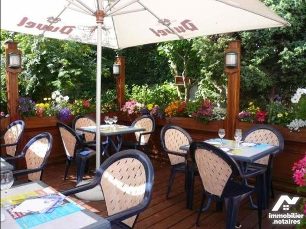 Emplacement de 1er choix pour ce fond de commerce à vendre en restauration - bar  proche mer et...