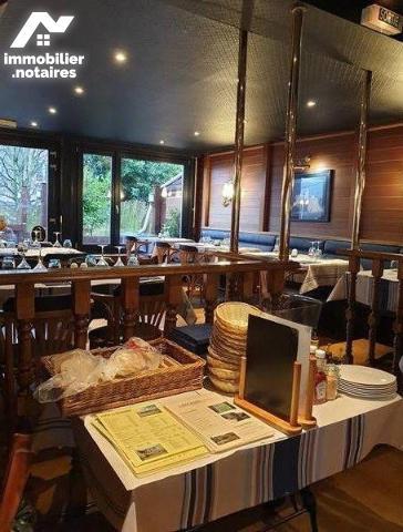 Emplacement de 1er choix pour ce fond de commerce à vendre en restauration - bar  proche mer et...