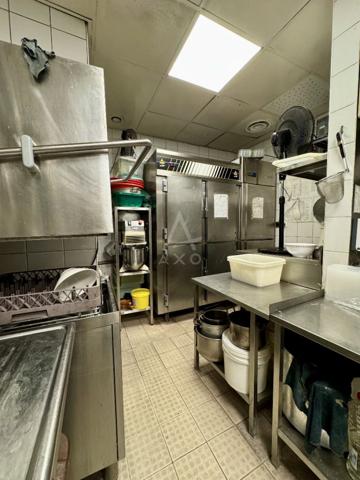 À vendre  Fonds de commerce  Emplacement n°1 face à la gare du Raincy