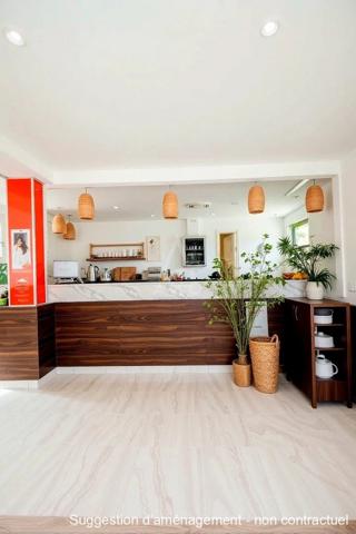 À vendre  Fonds de commerce  Emplacement n°1 face à la gare du Raincy