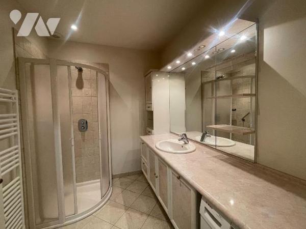 A ACHETER sen plein c?ur du centre-ville de NOGENT LE ROTROU

Un charmant appartement situé d...